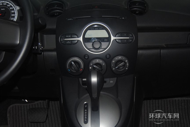 2012款 三廂炫動(dòng) 1.5L 自動(dòng)時(shí)尚版