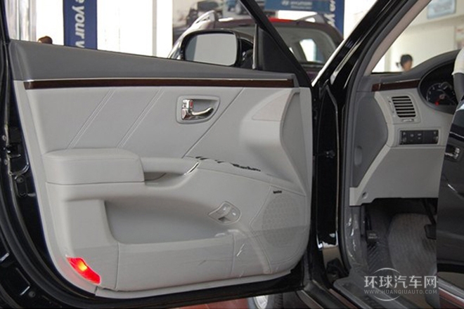 2011款 2.4L 舒適型