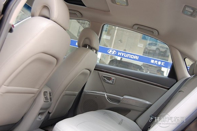 2011款 2.4L 舒適型