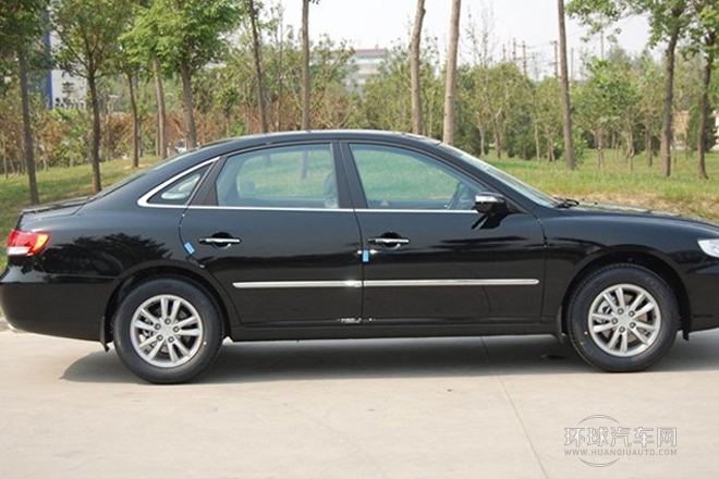 2011款 2.4L 舒適型