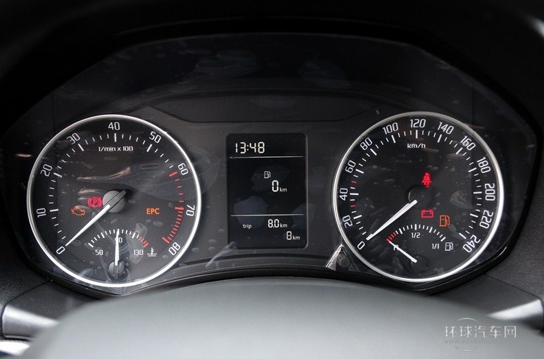 2014款 1.6L 手動逸俊版