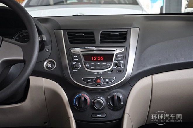 2014款 三廂 1.6L 自動頂級型TOP