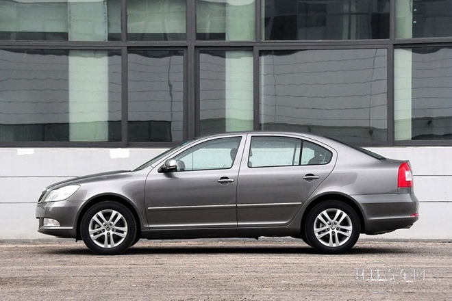 2014款 1.6L 自動逸俊版