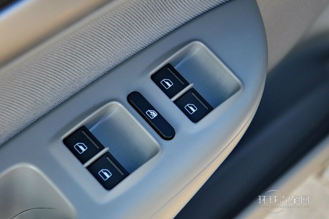 2014款 2.0L 自動逸杰版