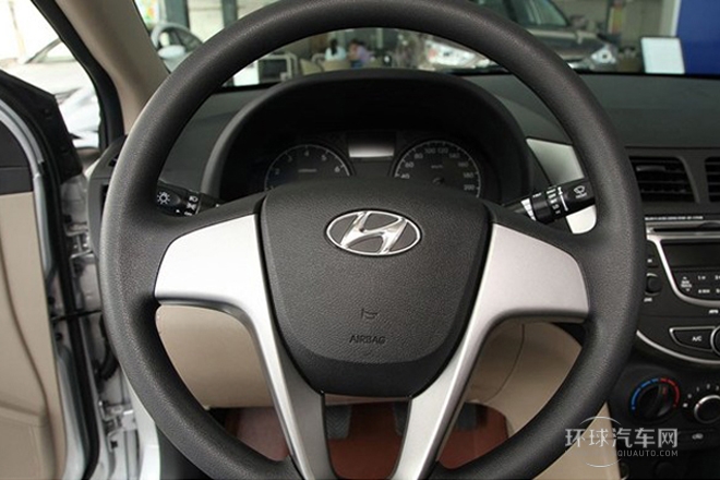 2014款 三廂 1.6L 自動領(lǐng)先型GLX