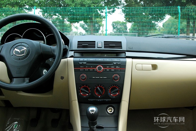 2012款 1.6L 手動經(jīng)典特惠型
