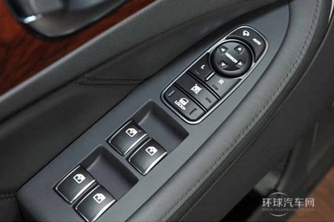 2014款 5.0 GDi 加長尊享版