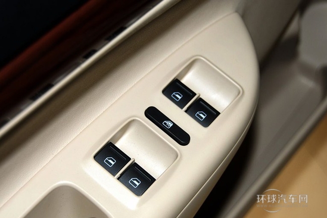 2014款 1.4TSI 手動逸俊版