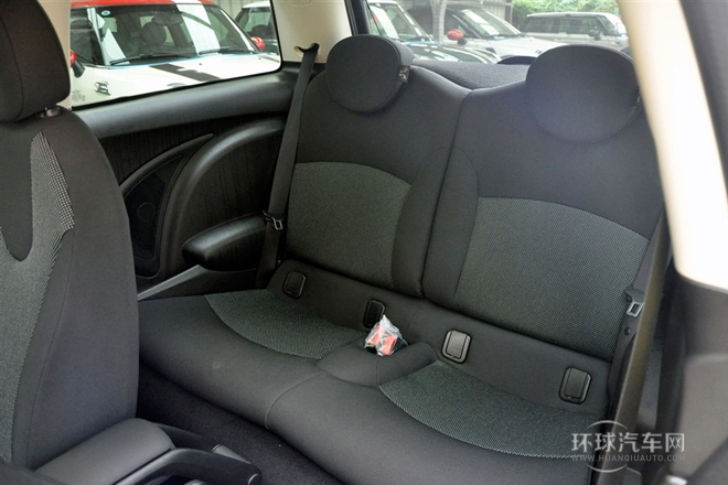 2013款 1.6L ONE 限量第三款