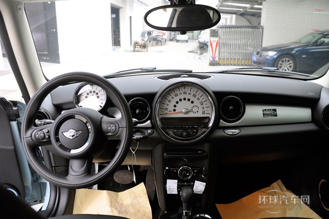 2013款 1.6L ONE 限量第三款