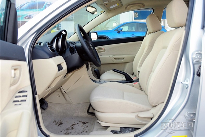 2012款 1.6L 自動(dòng)經(jīng)典特惠型