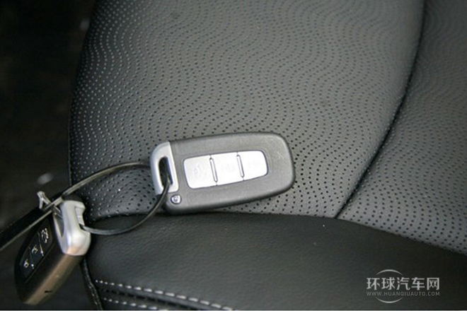 2013款 1.6L 自動尊貴型