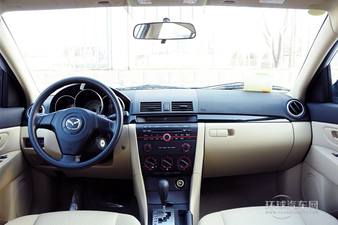 2012款 1.6L 自動(dòng)經(jīng)典特惠型