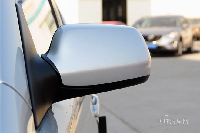 2012款 1.6L 自動(dòng)經(jīng)典特惠型