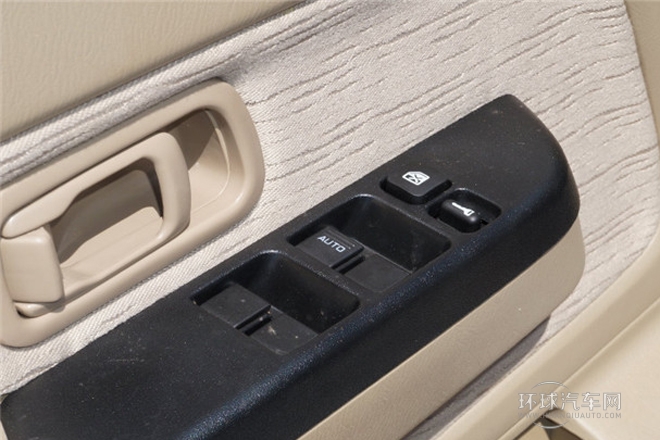 2013款 2.5T柴油兩驅標準型ZD25TCI