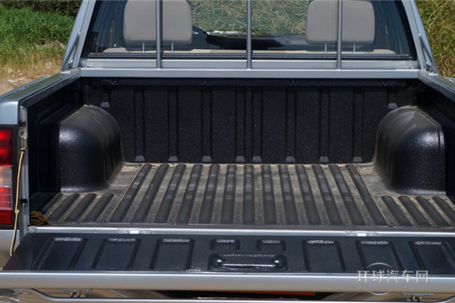 2013款 2.5T柴油兩驅標準型ZD25TCI