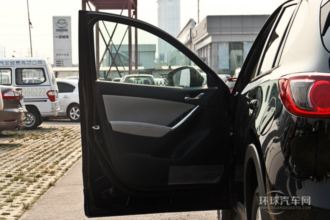 2013款 2.0L 手動兩驅舒適型