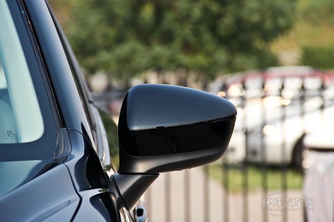 2013款 2.0L 手動兩驅舒適型