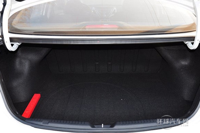 2012款 1.6L 手動時尚型