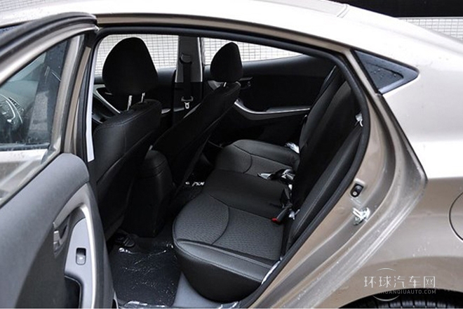 2012款 1.6L 自動時尚型