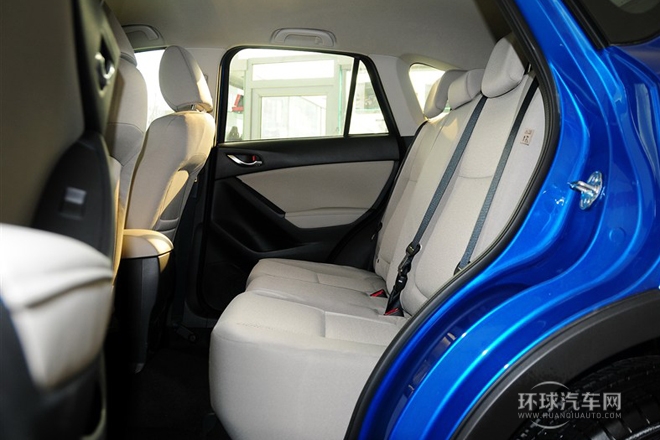 2013款 2.0L 自動兩驅舒適型