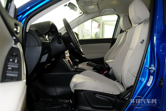 2013款 2.0L 自動兩驅舒適型