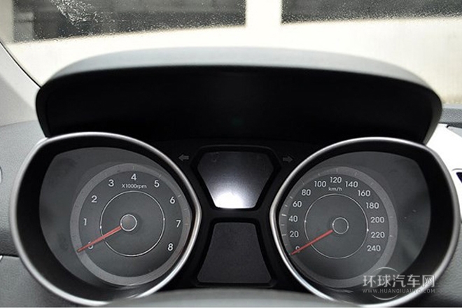 2012款 1.6L 自動(dòng)時(shí)尚型