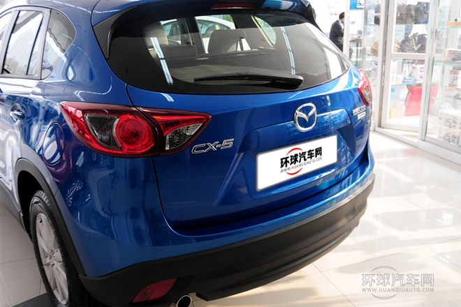 2013款 2.0L 自動兩驅舒適型