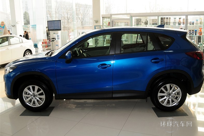 2013款 2.0L 自動兩驅舒適型