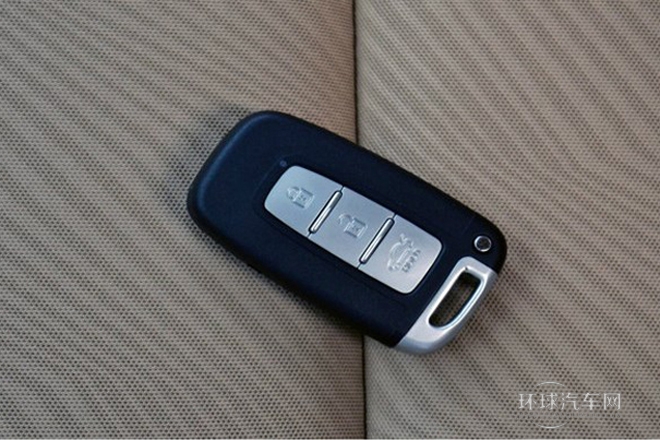 2012款 1.6L 手動領(lǐng)先型