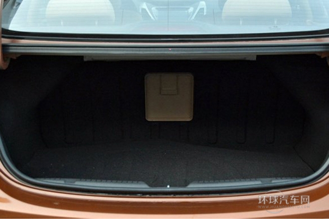 2012款 1.6L 手動領(lǐng)先型