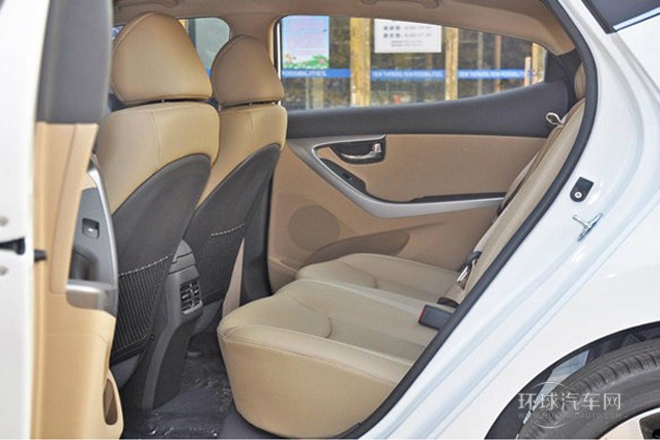 2012款 1.8L 手動(dòng)尊貴型