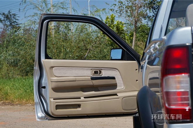 2013款 2.5T柴油四驅標準型ZD25TCR