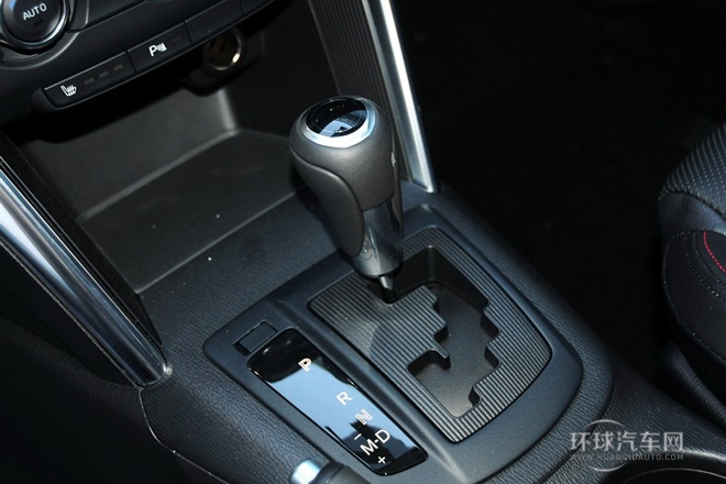 2013款 2.0L 自動四驅尊貴型