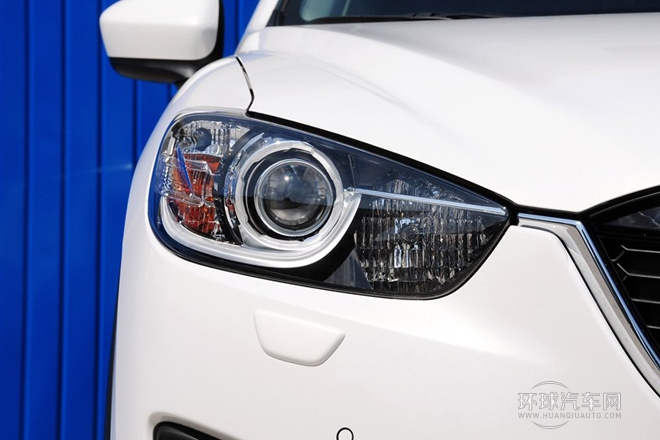 2013款 2.0L 自動(dòng)四驅(qū)尊貴型