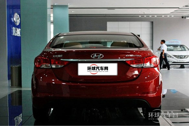 2012款 1.8L 自動尊貴型