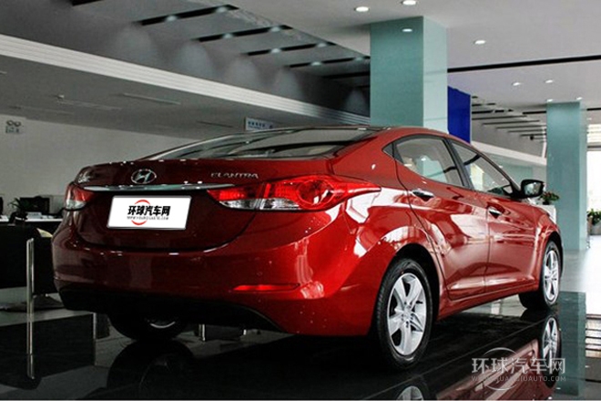 2012款 1.8L 自動尊貴型