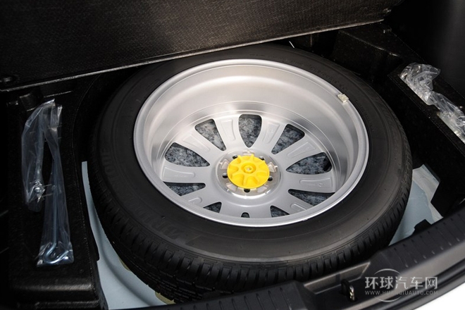 2013款 2.5L 自動四驅豪華型