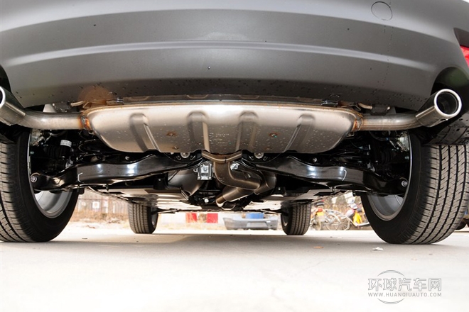 2013款 2.5L 自動(dòng)四驅(qū)豪華型