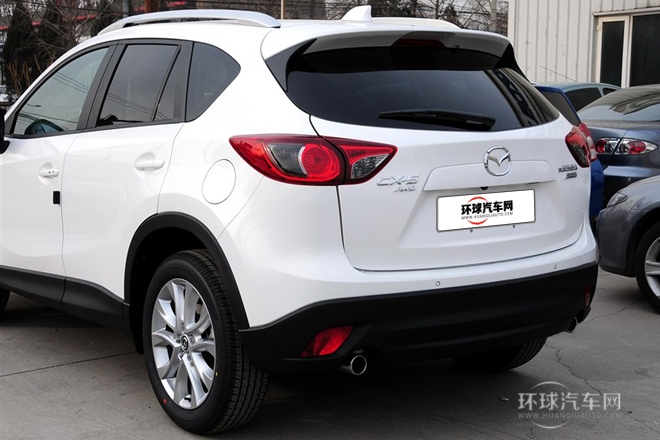 2013款 2.5L 自動四驅(qū)豪華型