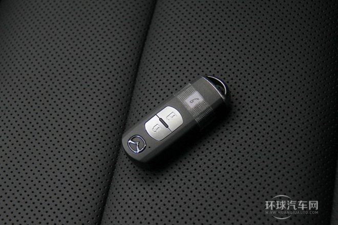 2013款 2.5L 自動四驅(qū)旗艦型