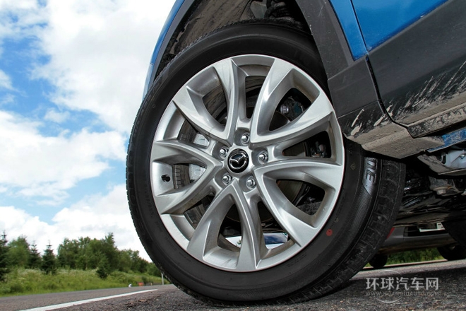 2013款 2.5L 自動四驅旗艦型