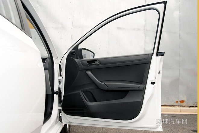 2013款 1.4L 手動樂選型