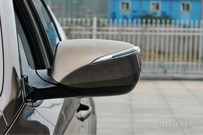 2013款 2.4L 手動(dòng)兩驅(qū)舒適型