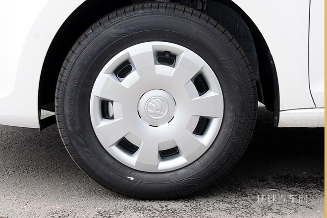 2013款 1.6L 手動(dòng)樂選型