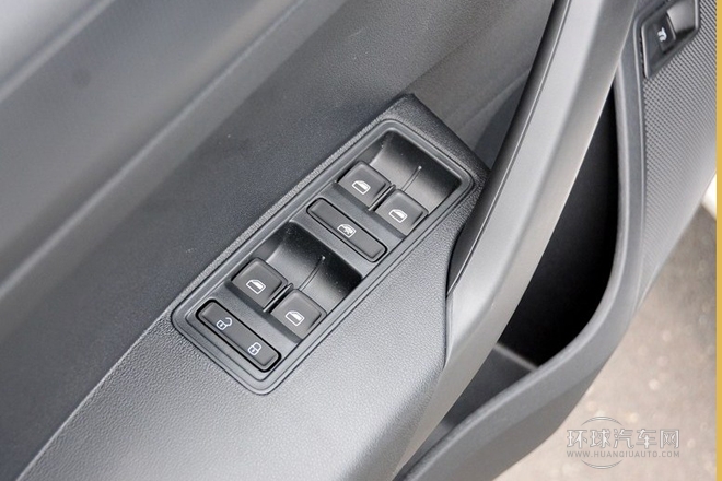 2013款 1.6L 手動樂選型