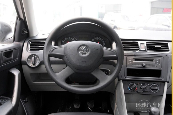 2013款 1.6L 手動樂選型