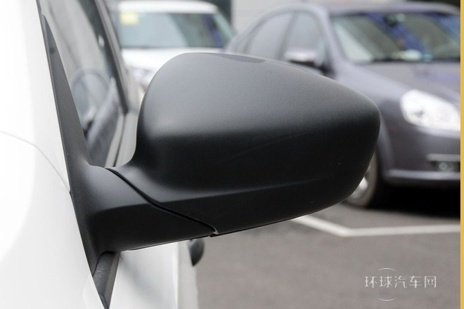 2013款 1.6L 手動樂選型