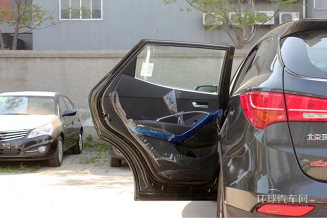 2013款 2.4L 自動(dòng)兩驅(qū)舒適型