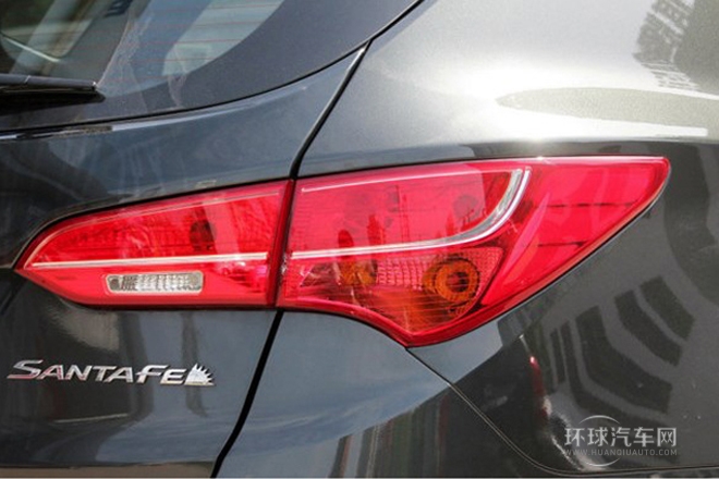 2013款 2.4L 自動(dòng)兩驅(qū)舒適型